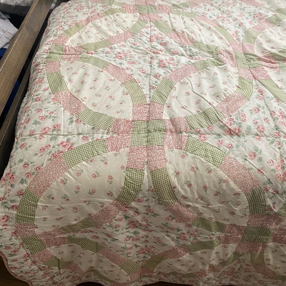 Vintage Floral Pink and Green Wedding Ring Quilt Blanket Grandma Cottagecore - Picture 5 of 8